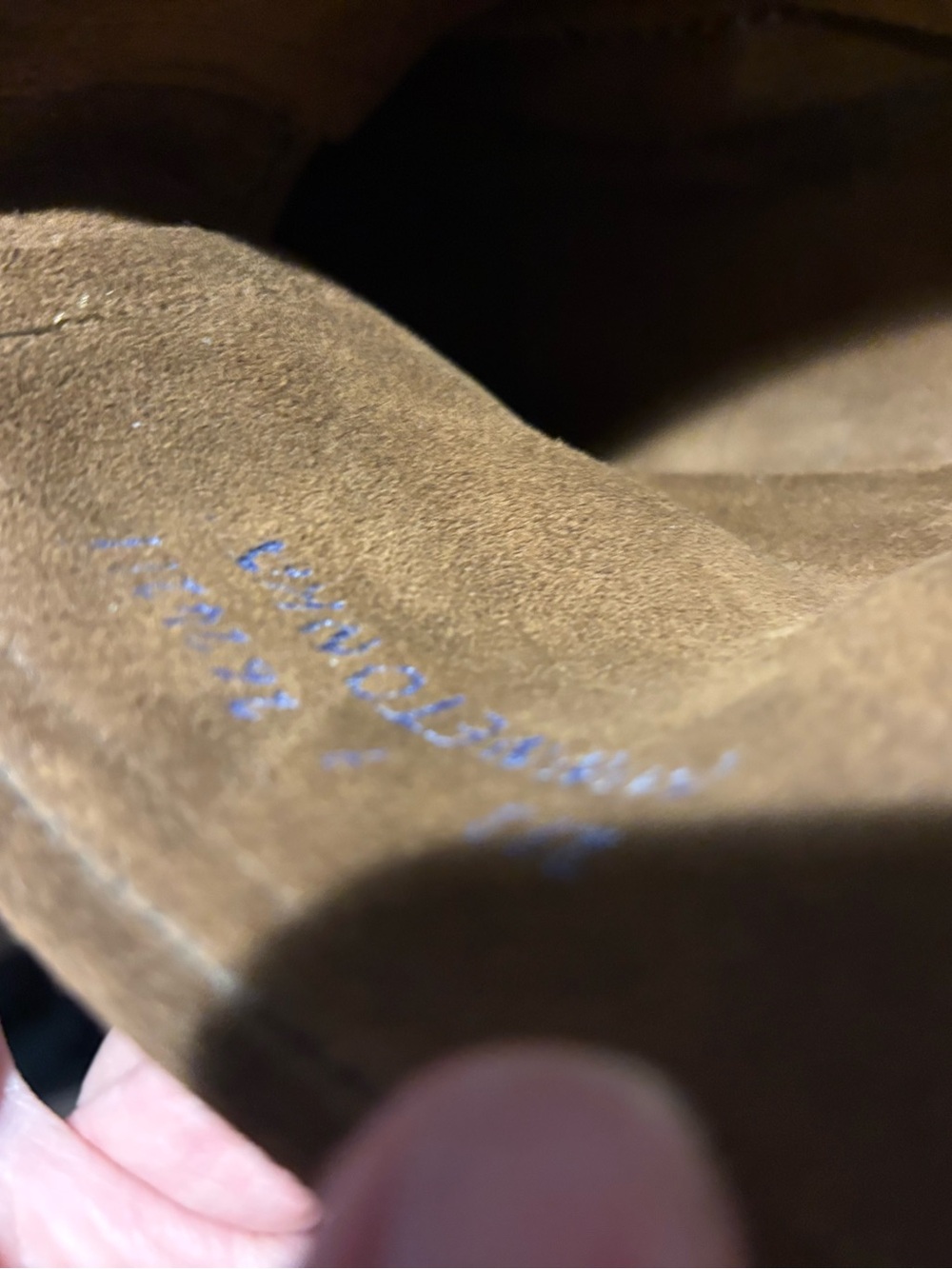 Minnetonka Fringed Suede Ankle Boots 9 - Picture 11 of 11